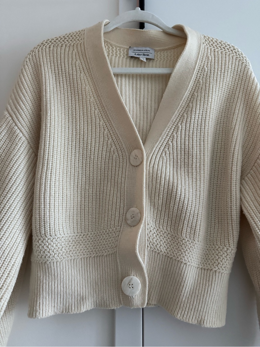 & Other Stories Cream Chunky Knit Cropped Cardigan XS